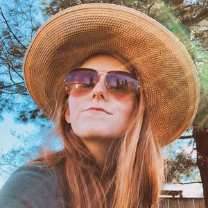 Meet your Posher, Candace